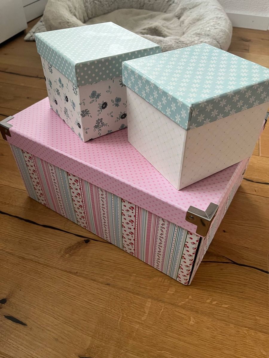 Altro per la casa: Set of 5 Decorative Storage Boxes - Floral Patterns! – Usato da Attiswil venduto da Retrodane