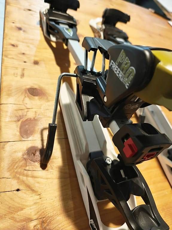 Fritschi Attacchi: NEU Diamir Freeride pro Medium – Nuovo (secondo la descrizione) da Fully venduto da Arno12-m6 1