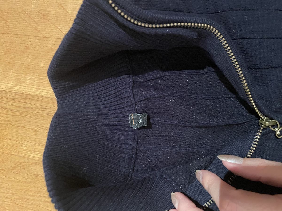 Maglioni & Felpe: Dunkelblauer Strickpullover mit Reissverschluss, Gr. M – Nuovo (secondo la descrizione) da Münchenstein venduto da nel_57mj 3