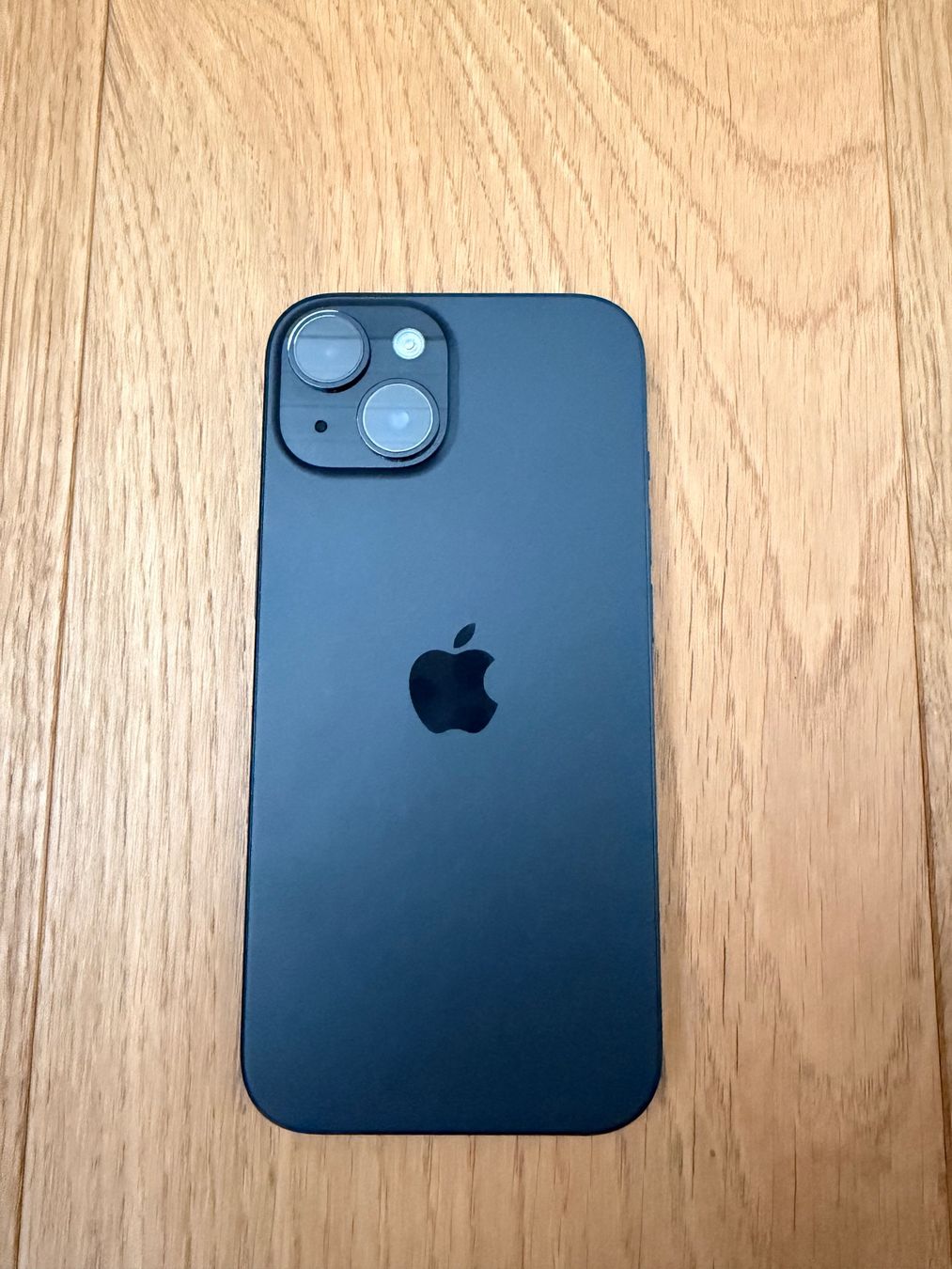 Apple Telefoni cellulari / Smartphones: Iphone 15 black, 128 GB ink. Privacy Panzerglas – Usato da Inwil venduto da adriana231 1