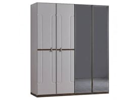 Modernen und neuen Kleiderschrank