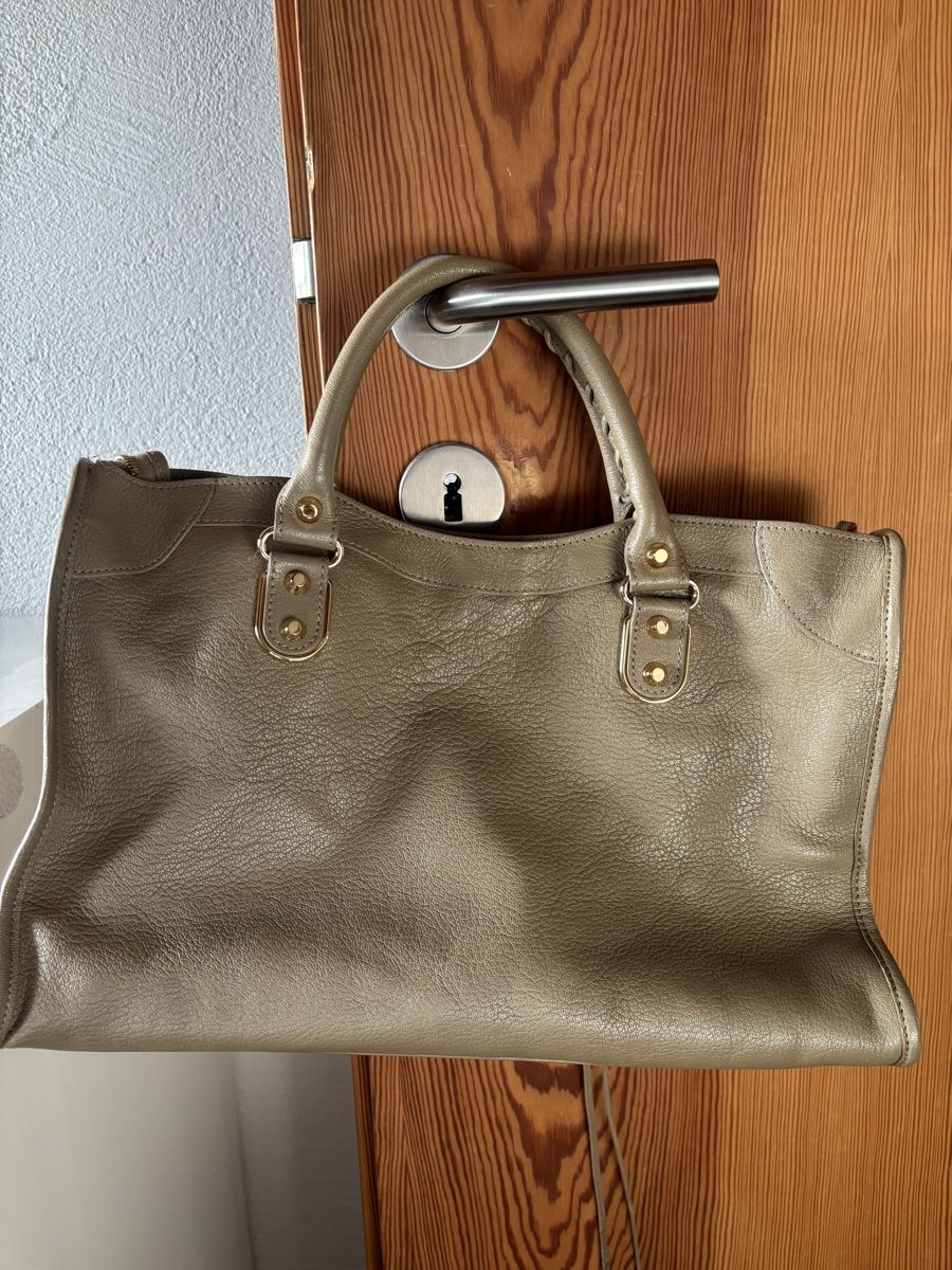 Balenciaga Borse da donna: Balenciaga City✨ – Nuovo (secondo la descrizione) da Zumikon venduto da lar_h5tb 2