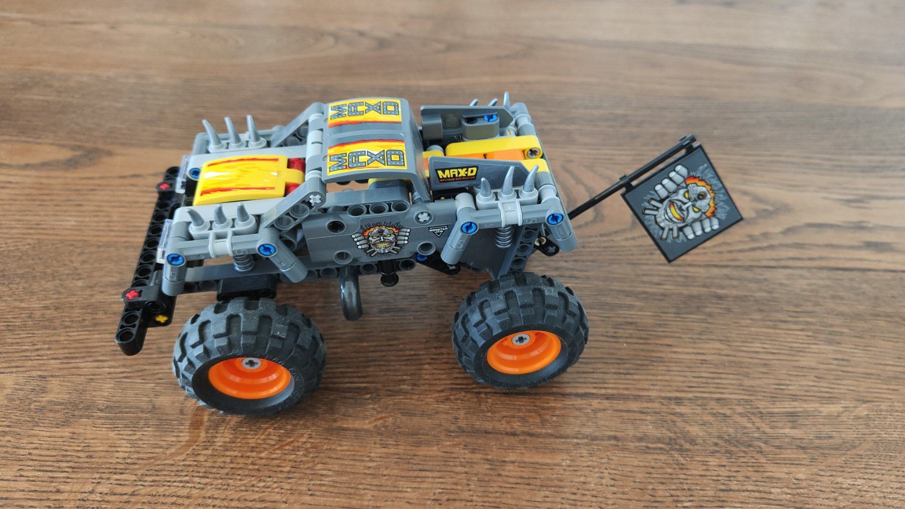 Technics Kit di costruzioni: Lego Technic Monster Jam Max-D Monstertruck – Usato da Tann venduto da ansure75
