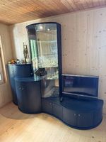 Büffet mit Glasvitrine integrierter Beleuchtung (dunkelblau)