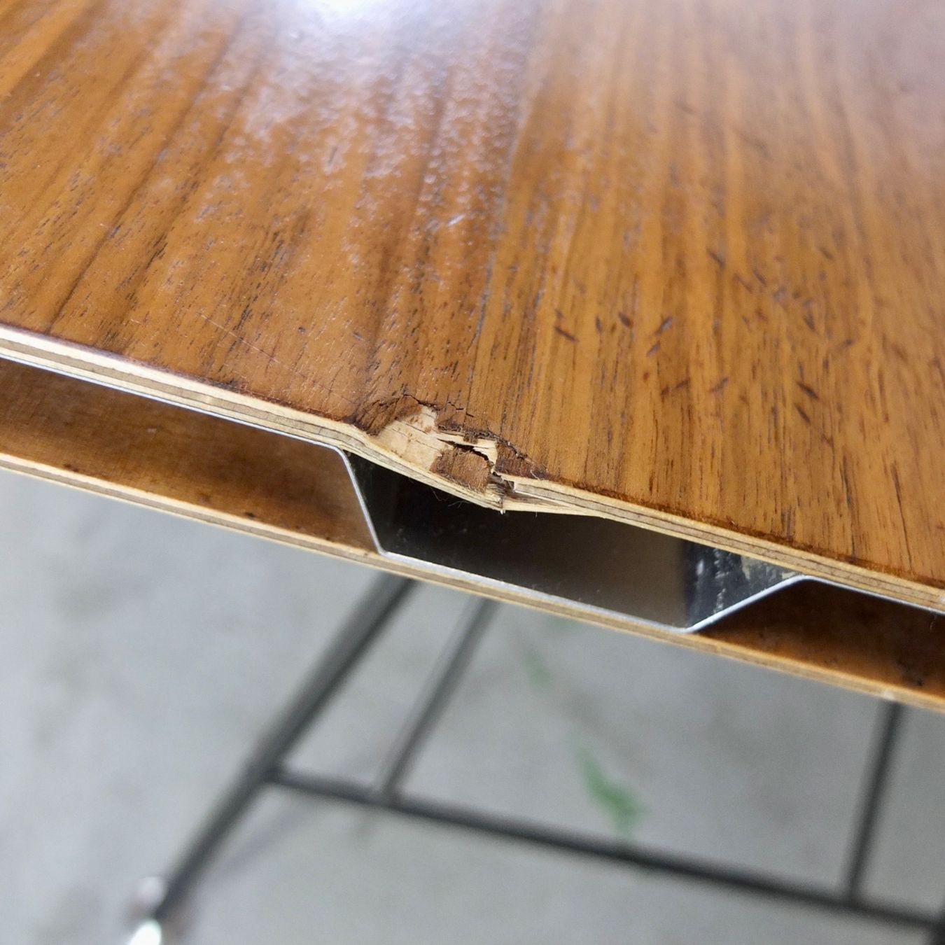 Atelier Alinea Tavoli: Atelier Alinea Uni Standard Tisch 160cm – Usato da Basel venduto da Brocki-auf-dem-Wolf 9