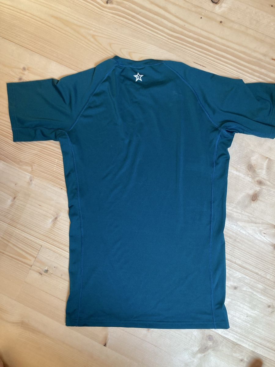 T-shirt: Jobe UV-Shirt Grösse M – Usato da Gümmenen venduto da lar12 1