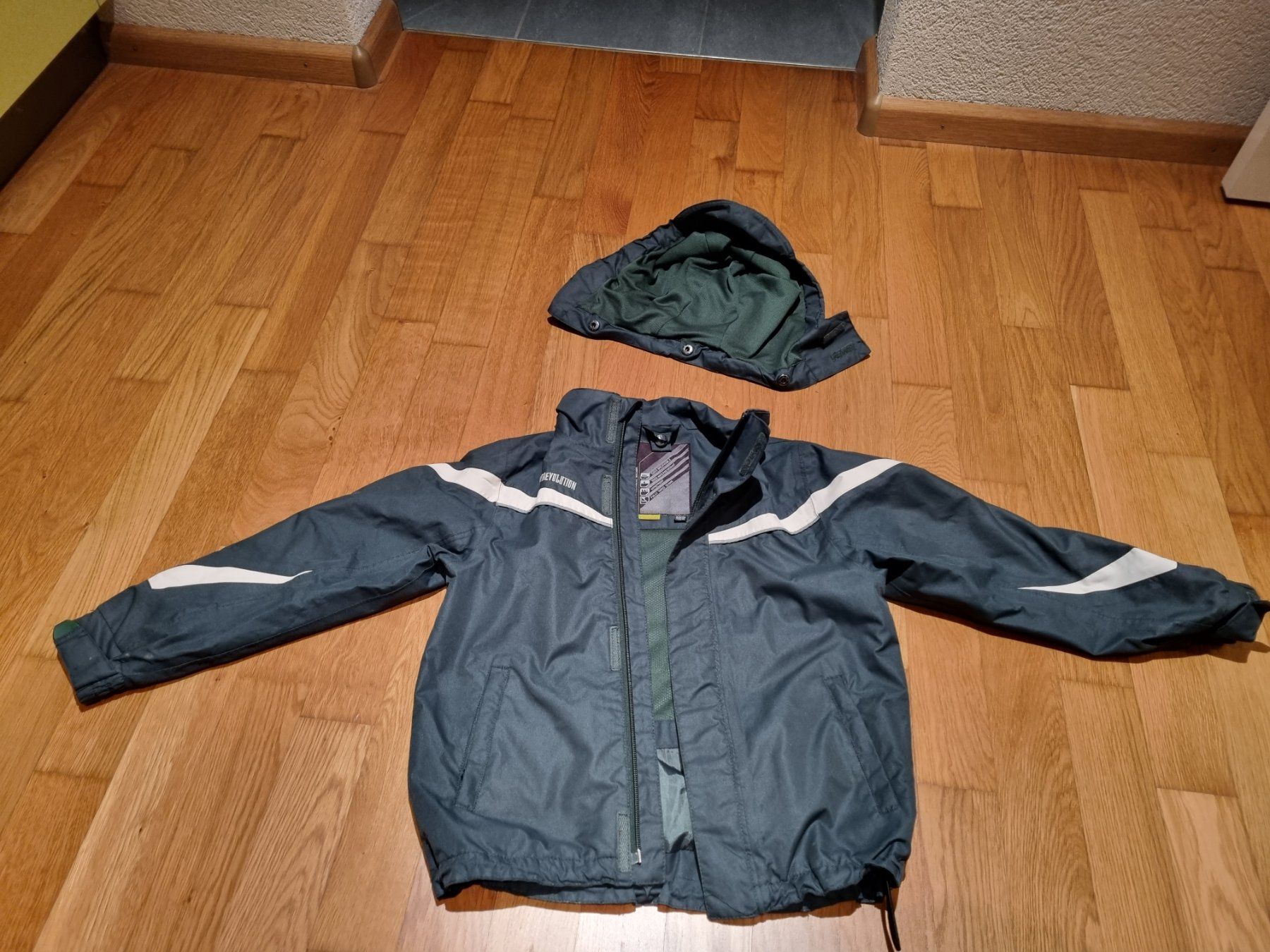 Trevolution Jacken & Mäntel: Jacke in Grösse 122 – Gebraucht aus Rothenfluh von Sawi80 3
