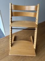 Tripptrapp Holz Natur gut erhalten