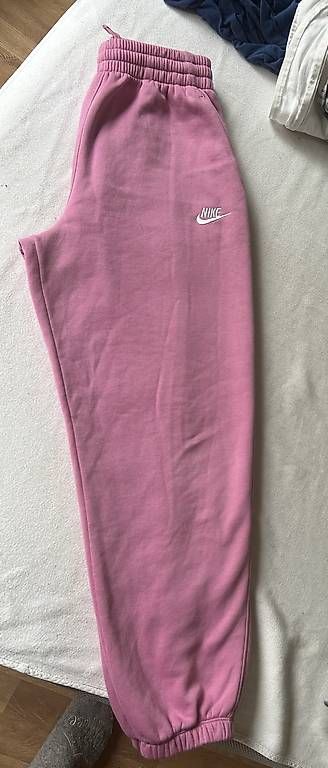 Pantaloni: Nike Gr.146/156  – Usato da Allschwil venduto da Siljo1 1