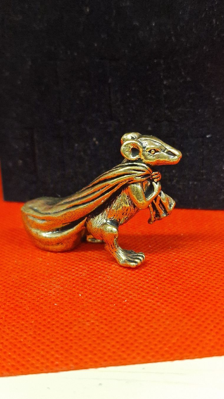 Figuren: Antike Messing Figur - Maus mit Sack - Glücksbringer! – Neu (gemäss Beschreibung) aus Herisau von Antiques.AR 1
