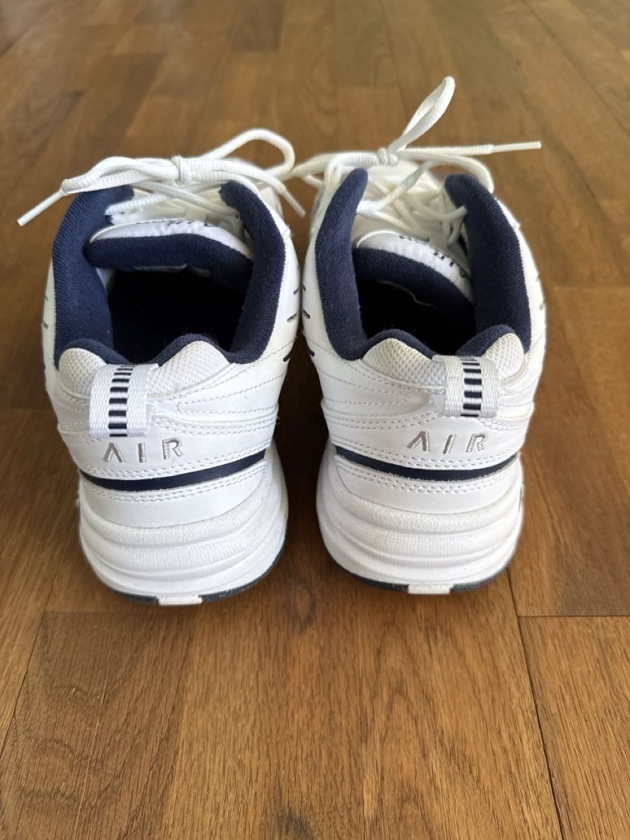 Nike Chaussures hommes: Nike Air Monarch  – D'occasion à Hütten par CaFeLe 3