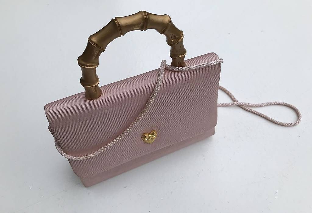 Taschen für Damen: Sac en satin vintage – Gebraucht aus Estavayer-le-Lac von mar_2s6b