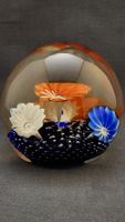 Paperweight mit farbigen Blüten