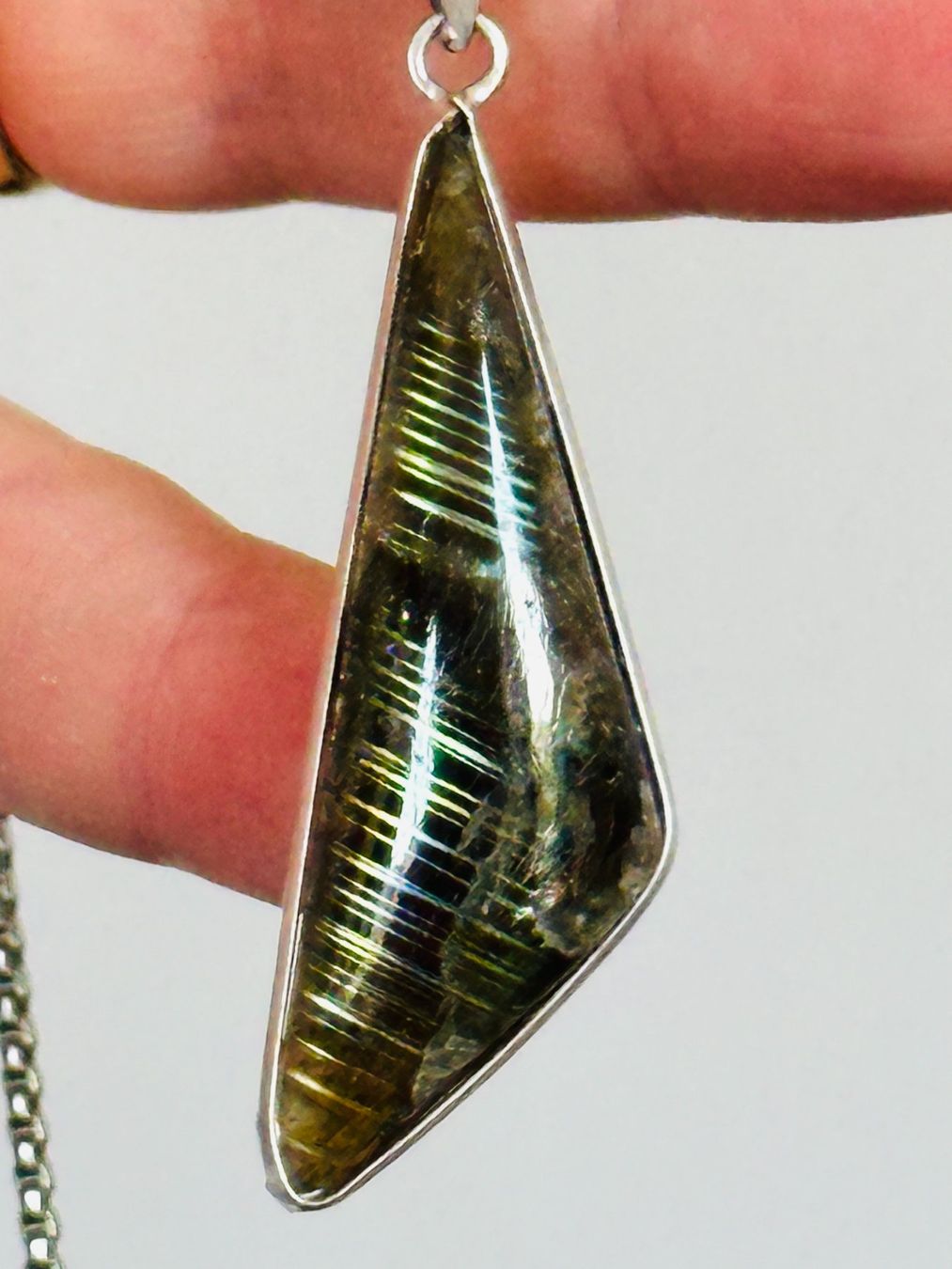 Catenine: Labradorite Gemstone Handmade Jewelry necklace – Nuovo e nell'imballaggio originale da Genève venduto da AGBERG