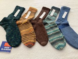 1 Paar neue handgestrickte Socken Nr. 45/46 zur Auswahl