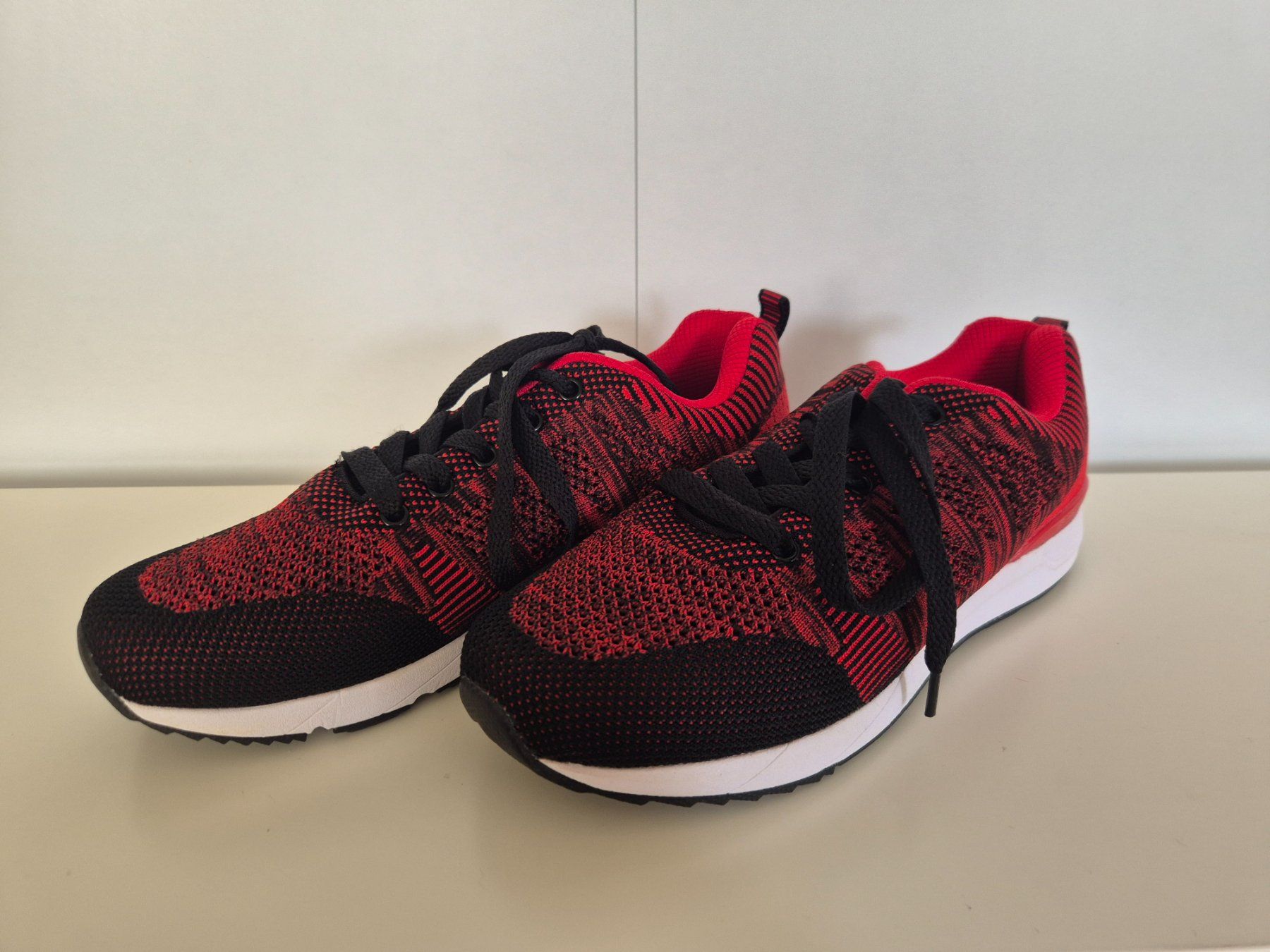 Scarpe da uomo: Hazard Turnschuhe / Sneaker 39 NEU – Nuovo e nell'imballaggio originale da Meggen venduto da Orrinka20 2