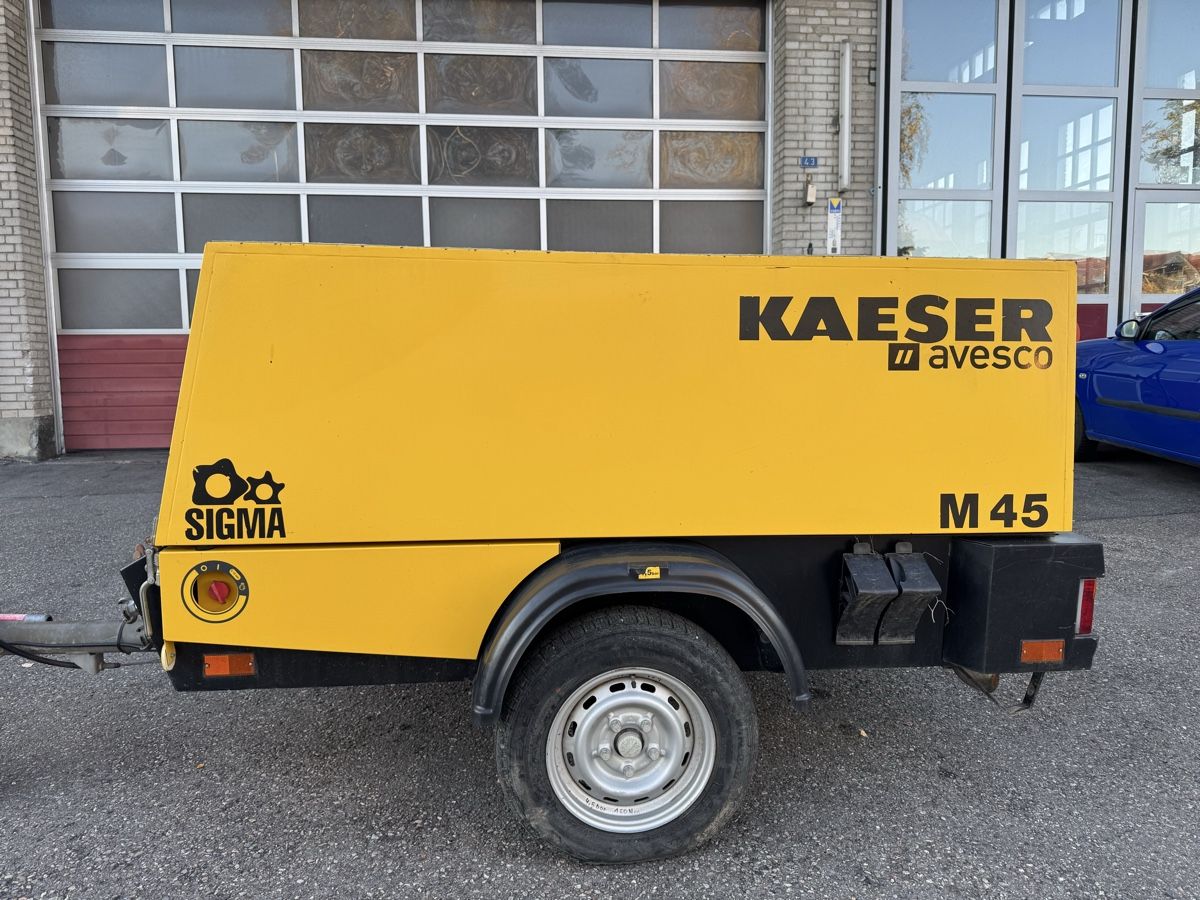 Kaeser Kompressoren: Fahrbahrer Luftkompressor Kaeser M45  – Gebraucht aus Koppigen von JakupiFahrzeughandel 1