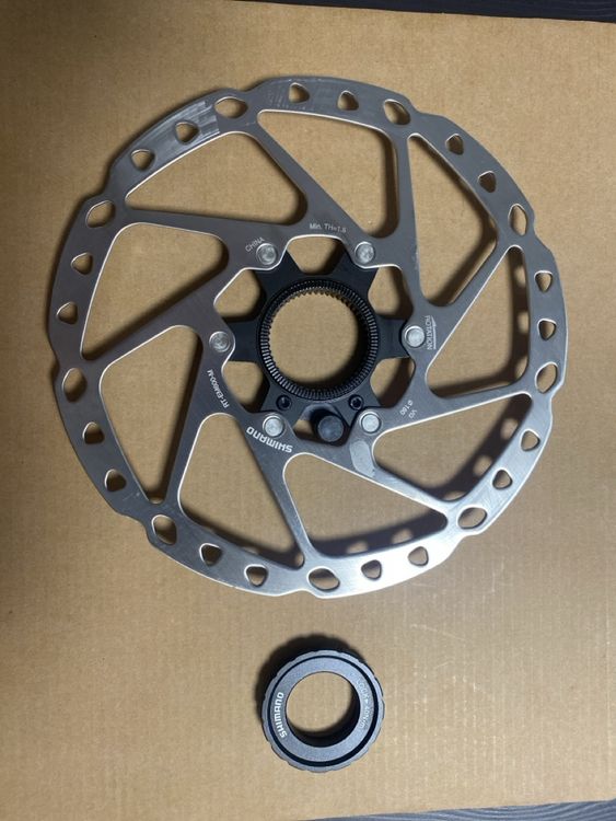 Shimano disque frein 203mm center lock rt-em600 avec ecrou