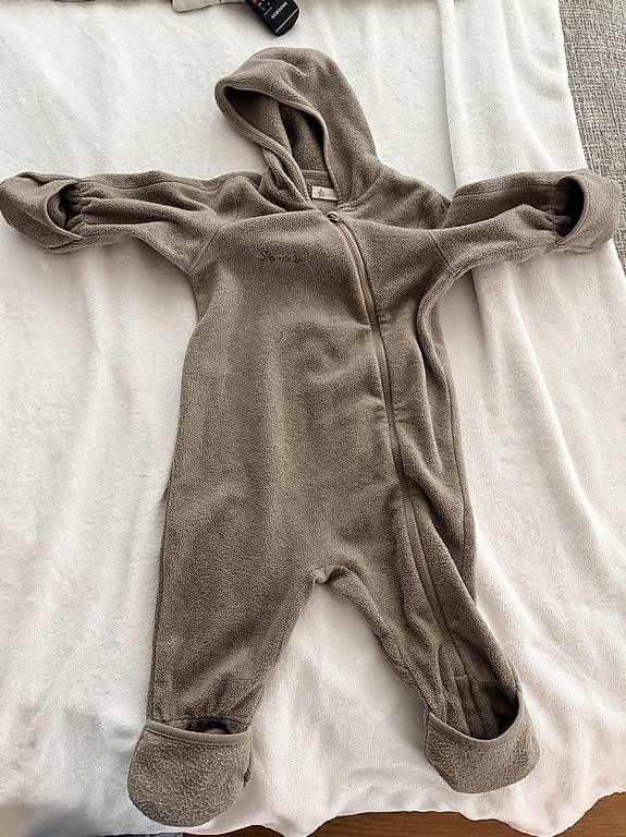 Jumpsuits: Sterntaler Fleece-Overall braun Grösse 80 – Gebraucht aus Münchenstein von Miresolese
