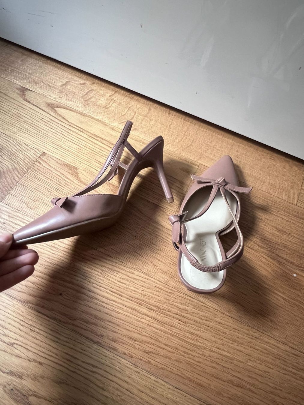 Scarpe da donna: Nude bow slingback heels – Usato da Zürich venduto da kry_85p7 1