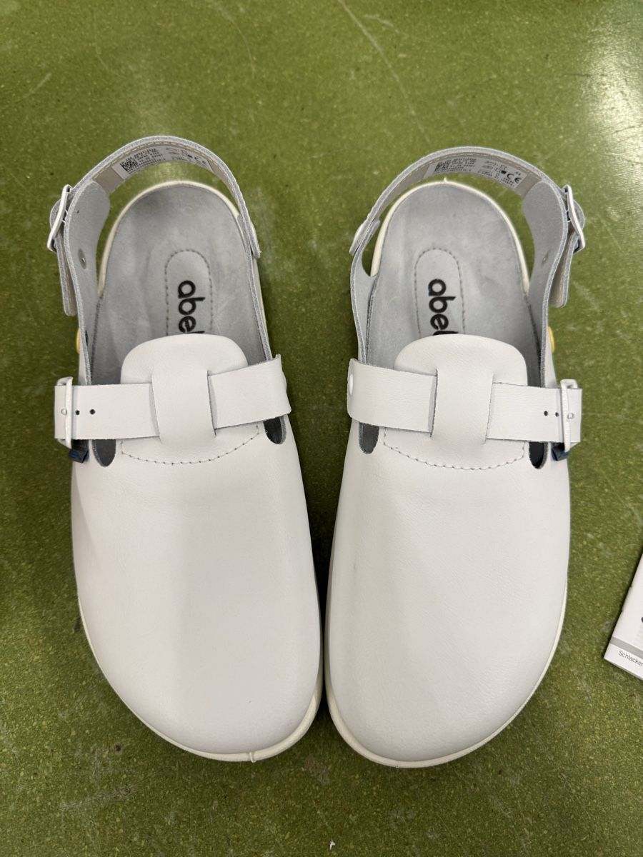 Scarpe da uomo: Abeba Berufsschuhe, weiss, Gr. 44 - Top Zustand! – Nuovo (secondo la descrizione) da Meisterschwanden venduto da tzw43weber