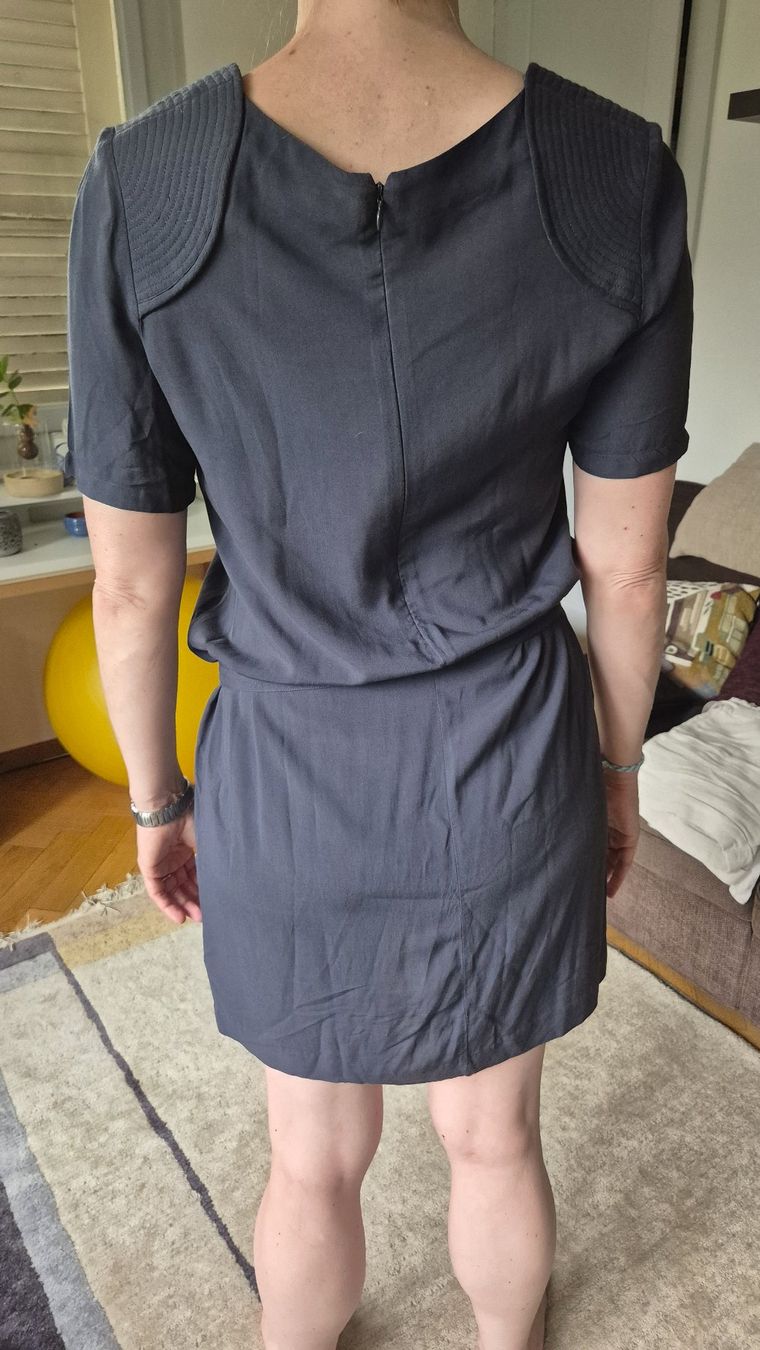 Gap Robes: Robe Gap gris/bleu taille 40 excellent état – D'occasion à geneve par vinc_bob 1