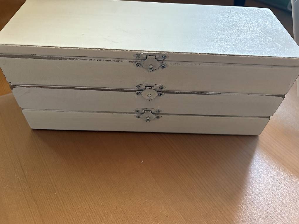 Boutons: Knöpfe Inkl 2x Kästchen – D'occasion à Schüpfheim par pepper03 4