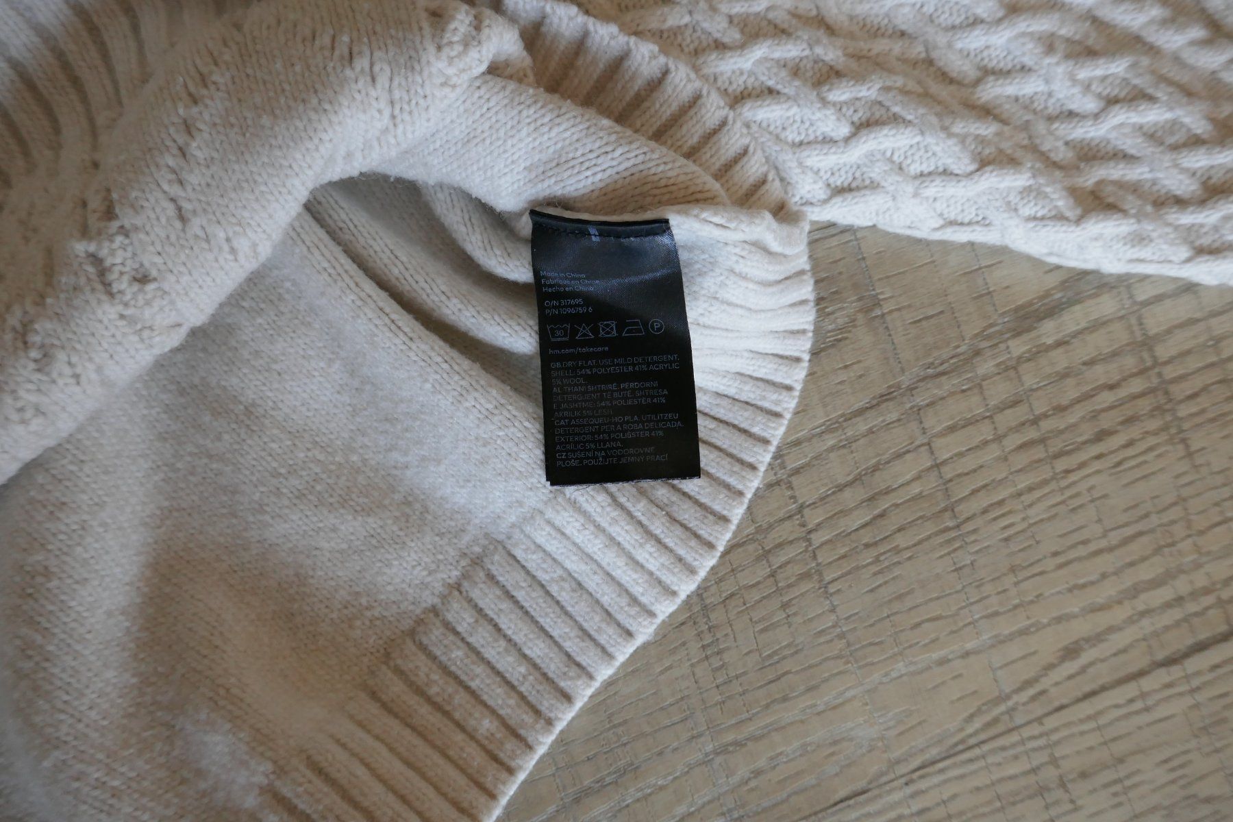 H&M Pullover & Sweatshirts: Pullover von H&M, Gr. S, creme-weiss – Gebraucht aus Port von uzuku 6