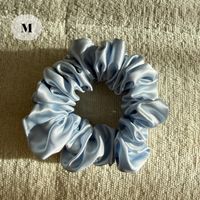 10# light blue 100% Mulberry Silk Scrunchie Size M - NEW