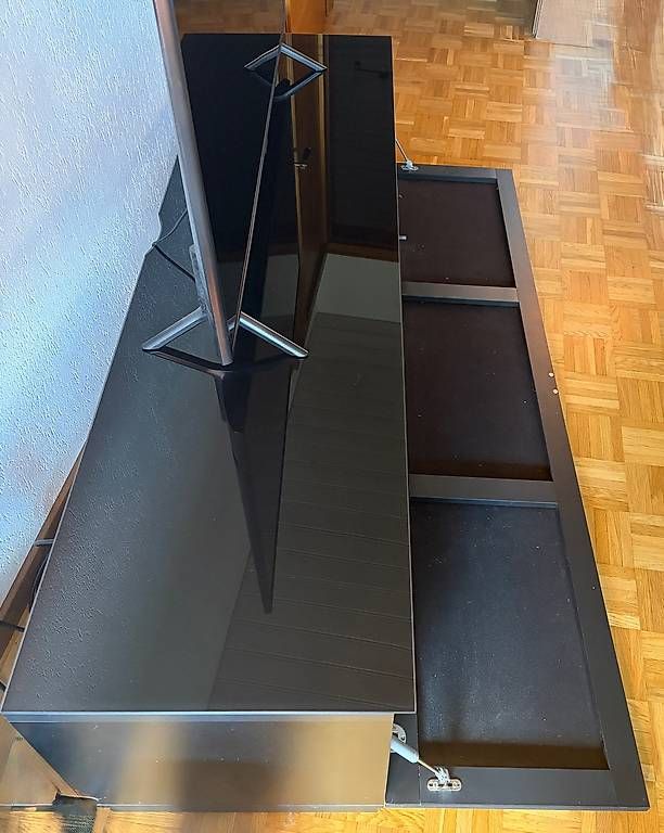 Mobili TV: TV- Möbel – Usato da Lengnau AG venduto da anj_ml6n 2