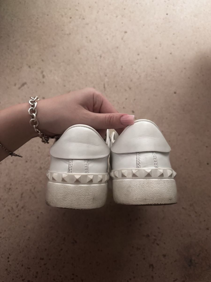 Valentino Scarpe da donna: Valentino Garavani Rockstud Sneakers – Usato da Wallbach venduto da premiumcc999 3