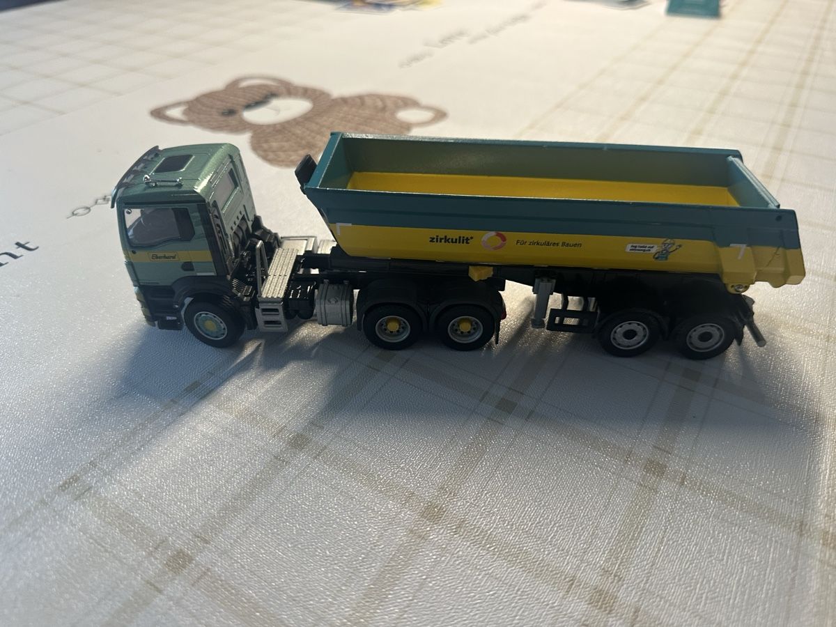 Kit di modellismo & Modellini statici: Eberhard Modell MAN TGS 2025 – Nuovo e nell'imballaggio originale da Oberglatt ZH venduto da Bumae74 1