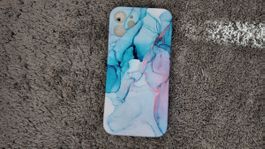 Coque d’iPhone 12 mini marbrée bleue, blanche et rose