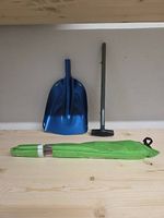 Lawinenschaufel und Lawinensonde