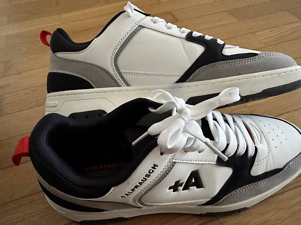 Scarpe da uomo: Männer Schuhe 44 – Usato da Abtwil SG venduto da leon-77 1