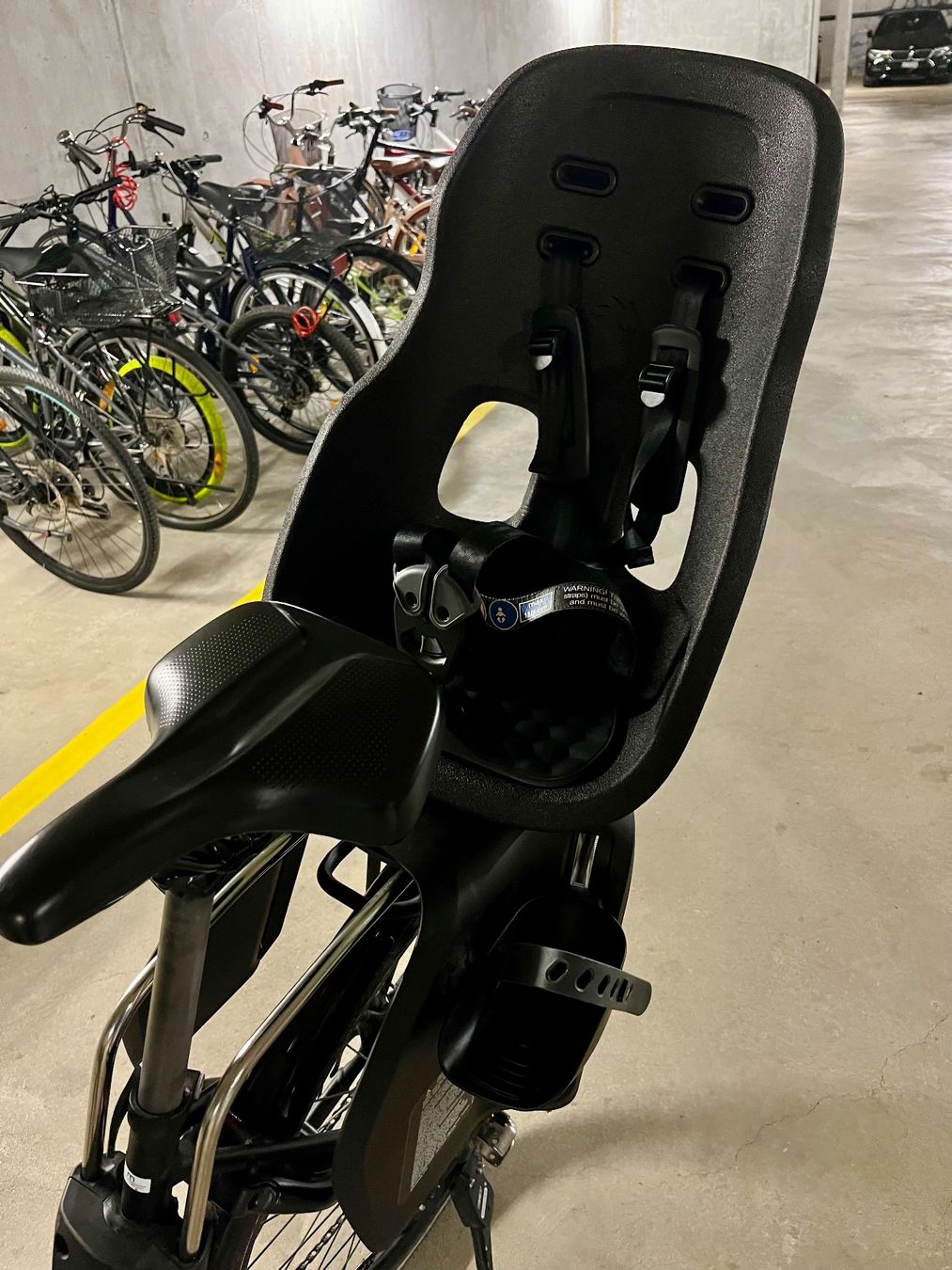 Seggiolini per auto: Siège vélo enfant Thule Yepp Nexxt 2 Maxi – Usato da Chéserex venduto da Jane_Lane