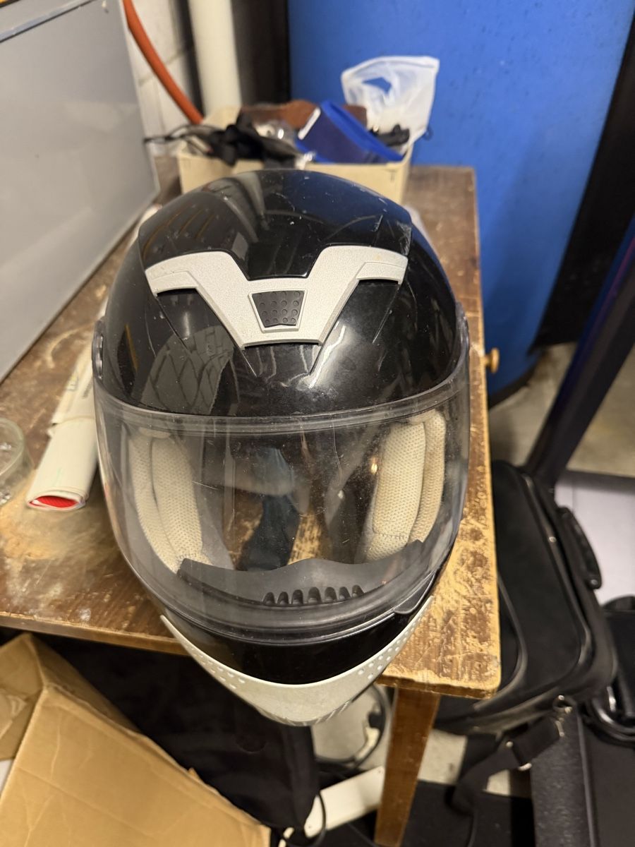 Helme & Visiere: Motorradhelm schwarz Grösse M Gebraucht – Gebraucht aus Effretikon von Rover77 2