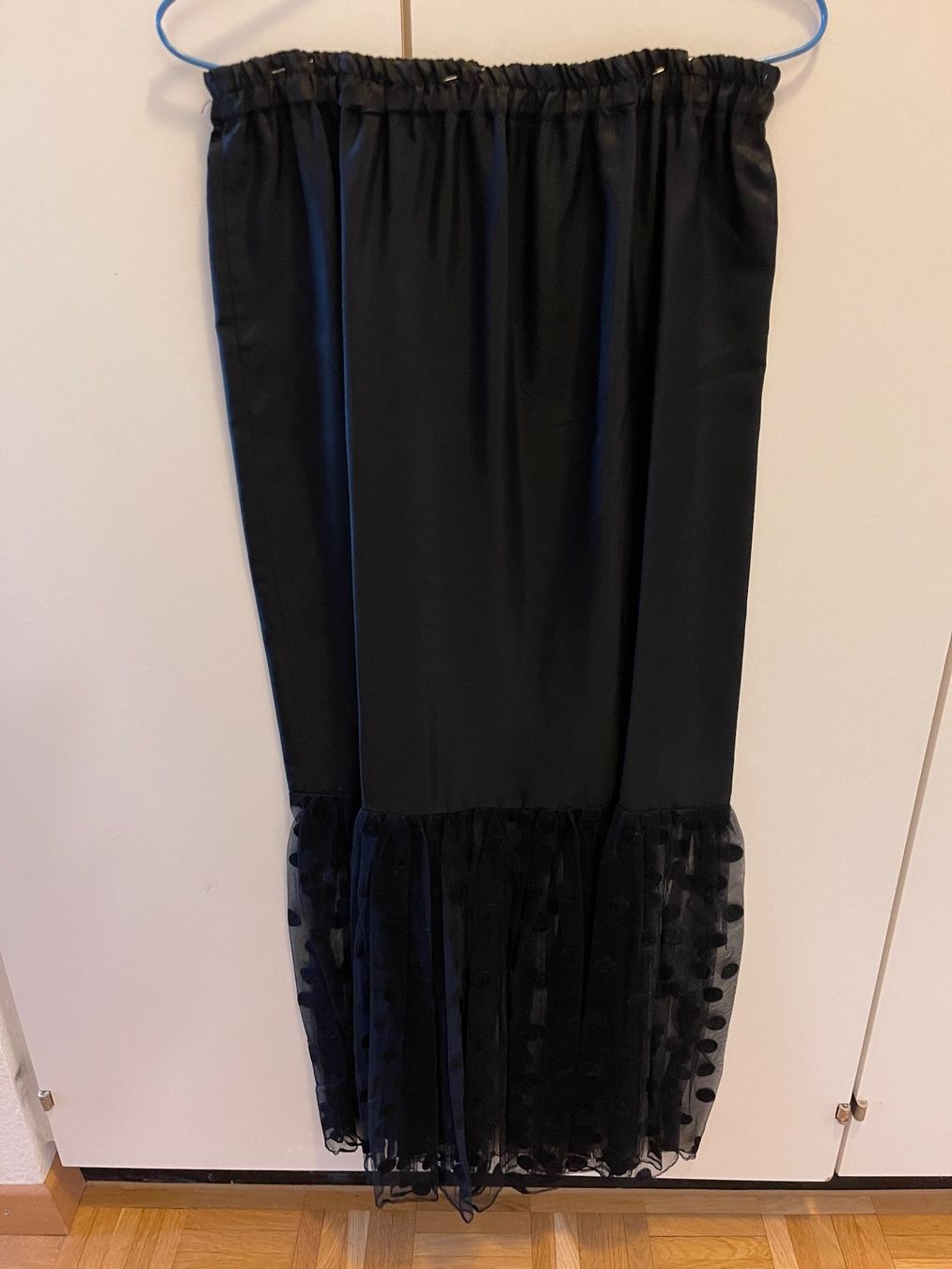 Kleider: Gold and Black Evening Gown Ensemble – Gebraucht aus Epalinges von Lily2006 4