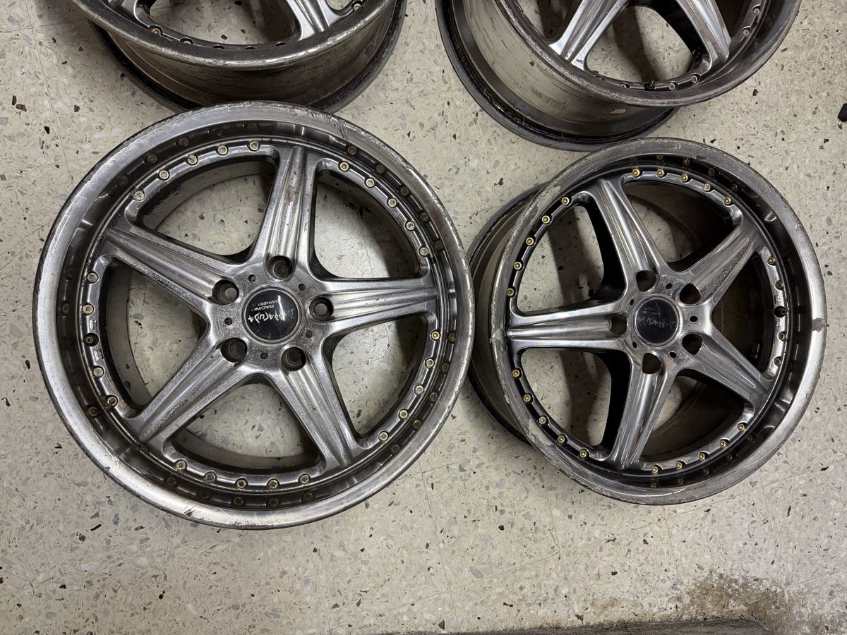 Barracuda Racing Wheels Cerchioni: Barracuda Felgen 18 Zoll – Usato da Dürrenroth venduto da Clifford 1