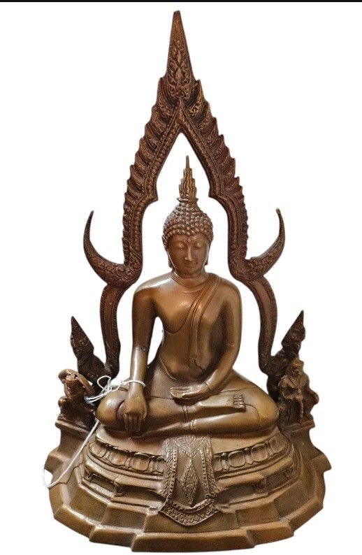 Statuette: Boudha Thai en bronze ancien – Usato da Vernier venduto da 19pigments