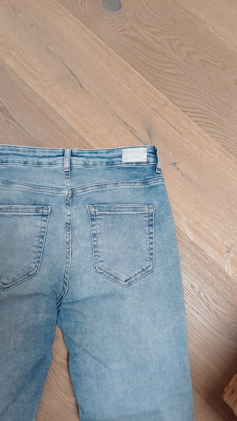 Only Jeans: ONLY Damen Jeans hellblau Grösse L 30  – Usato da Arlesheim venduto da savina01 2