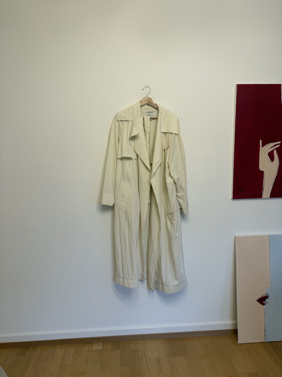 Mango Giacche: MANGO SELECTION – Oversized Lightweight Trench Coat  – Usato da Zürich venduto da liu_5dzz 4