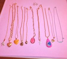 Lot de bijoux fantaisie plaqué or