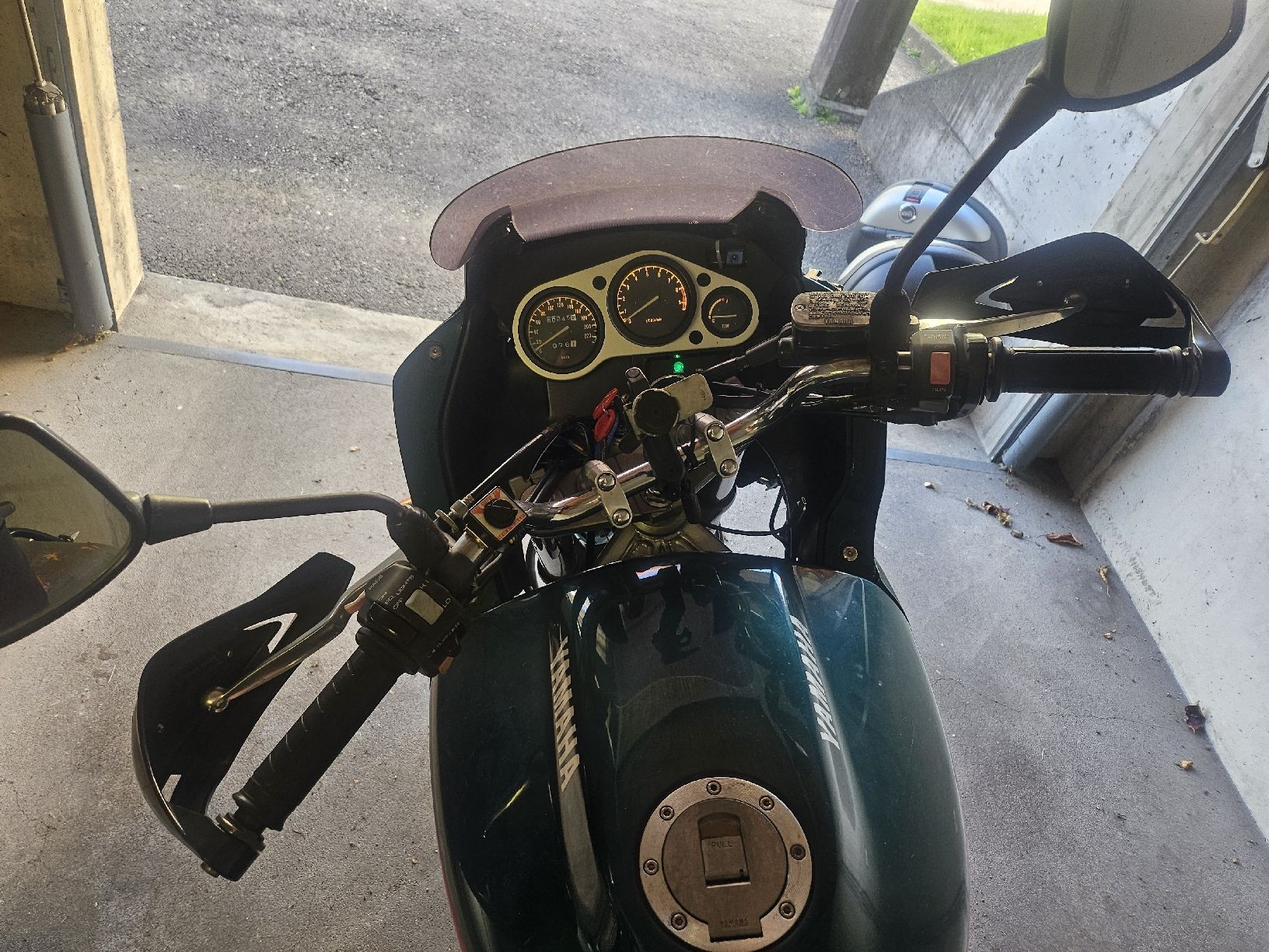 Yamaha Touring: Yamaha TDM 850 3VD – Usato da Wädenswil venduto da Looopic 6