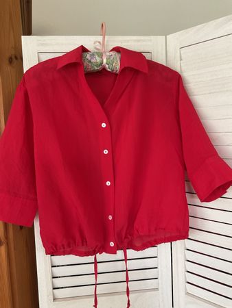 Damen Bluse rot Grösse M guter Zustand