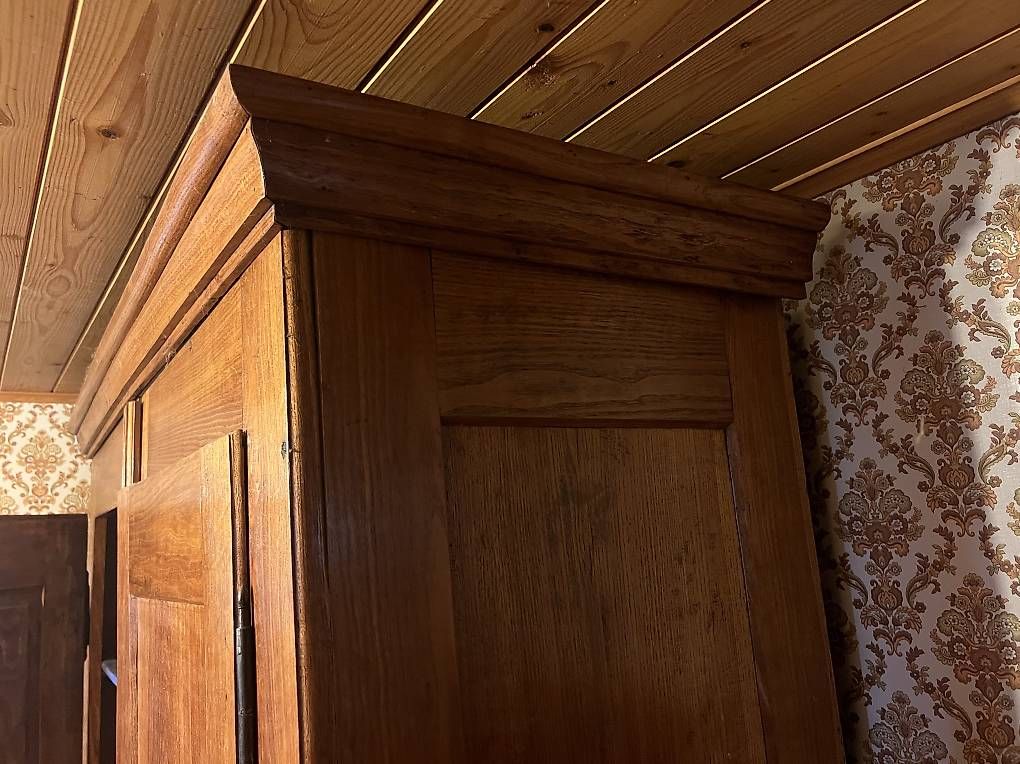 Armadi:  Belle armoire vaudoise – Usato da Epalinges venduto da jpe_2twg 1