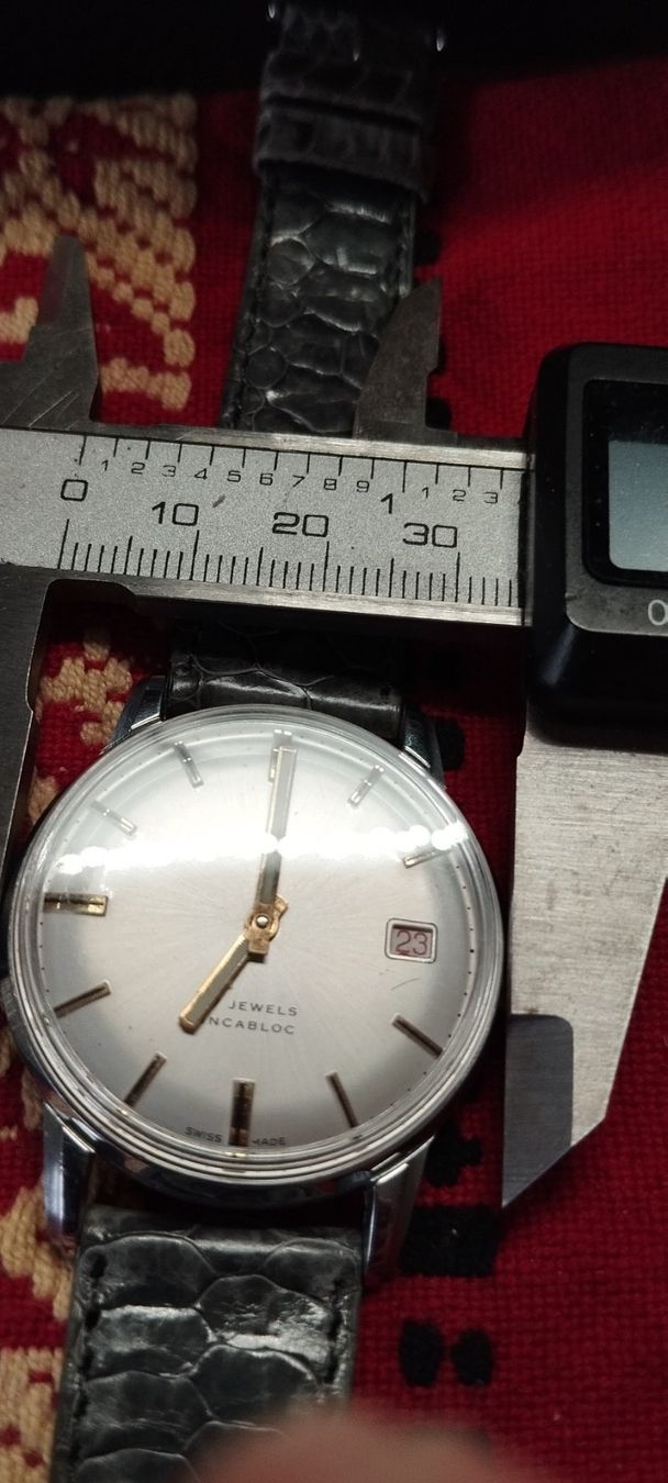 Orologi: Montre récupération – Usato da La Chaux-de-Fonds venduto da jac_9llg 8