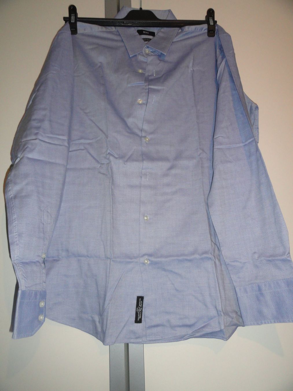 Hugo Boss Hemden: HUGO BOSS HEMD GR. 42 *** – Neu (gemäss Beschreibung) aus Uetendorf von bibibop
