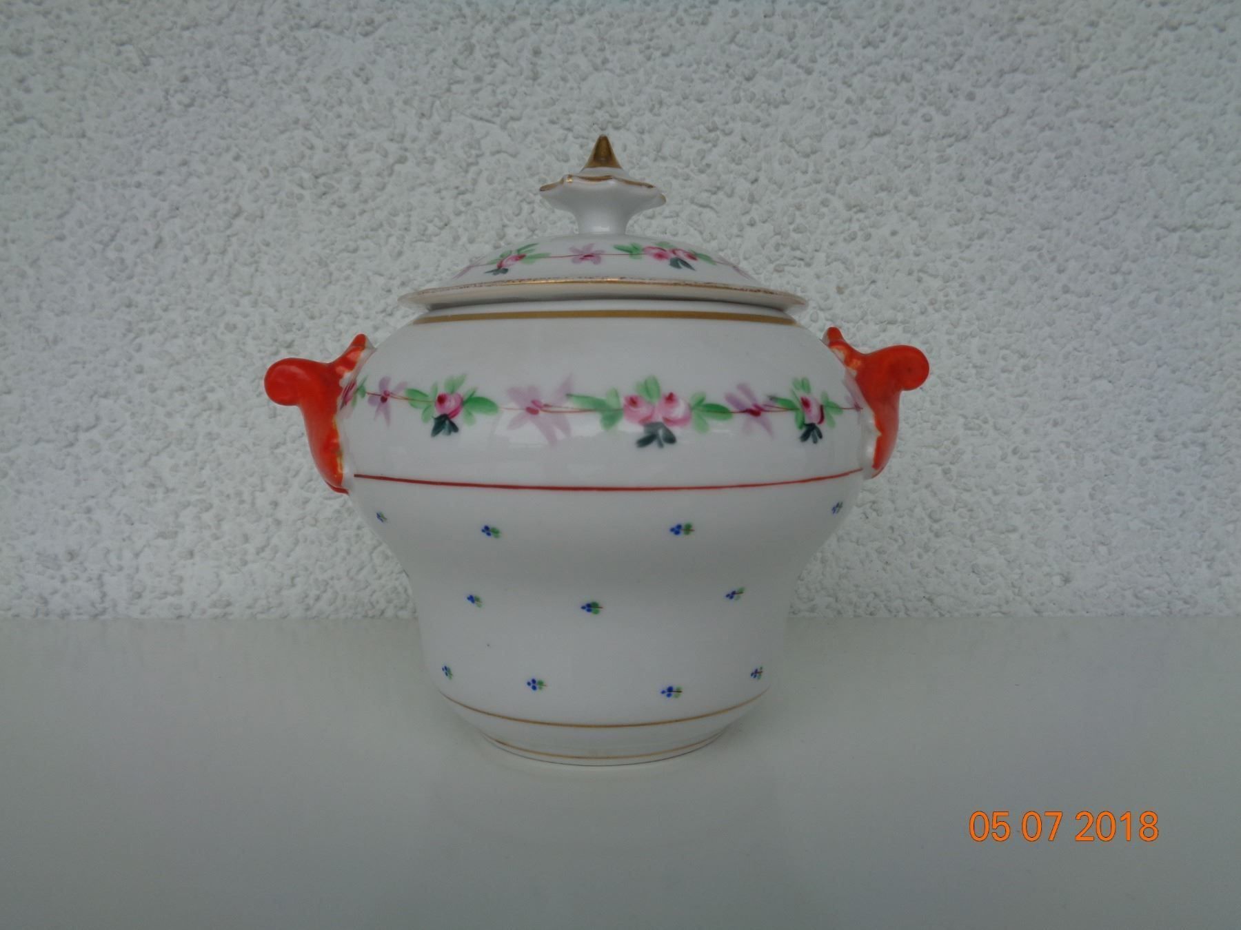 Sucriers: Wunderschöne Zuckerdose mit Blumenmuster – D'occasion à Dietikon par Tucumano1981 1