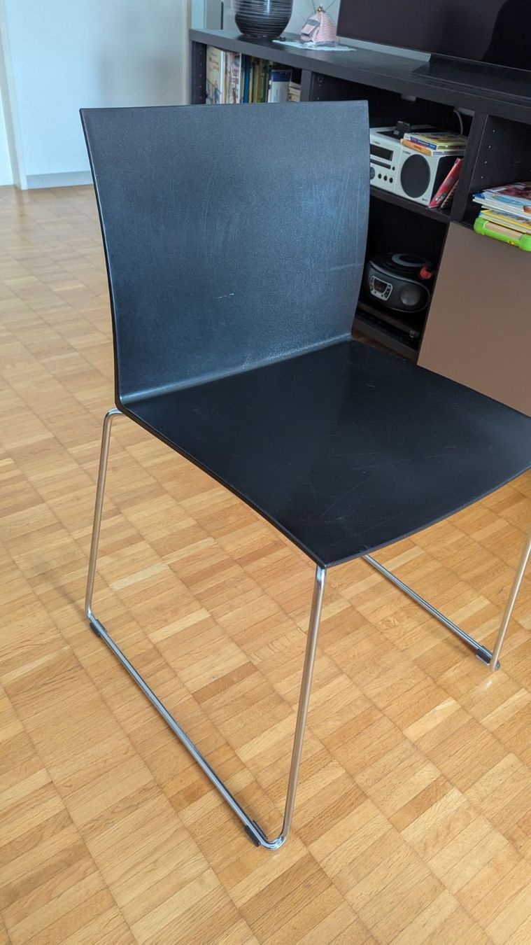 Stühle: 6 Stühle stapelbar – Gebraucht aus Baden von miraculyx 1